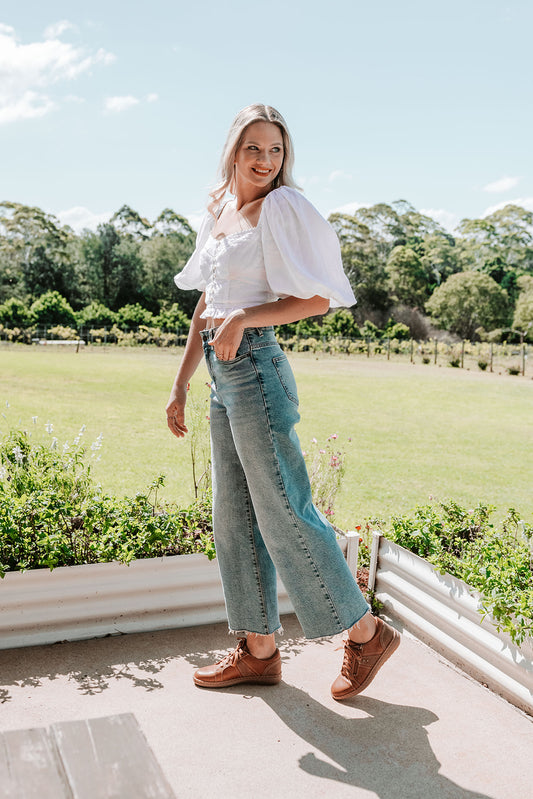 Lifestyle image for Wren Casual Shoe - Black