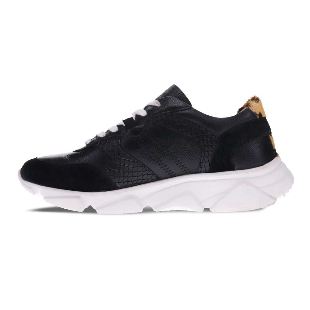 Chloe Casual Sneaker - Black