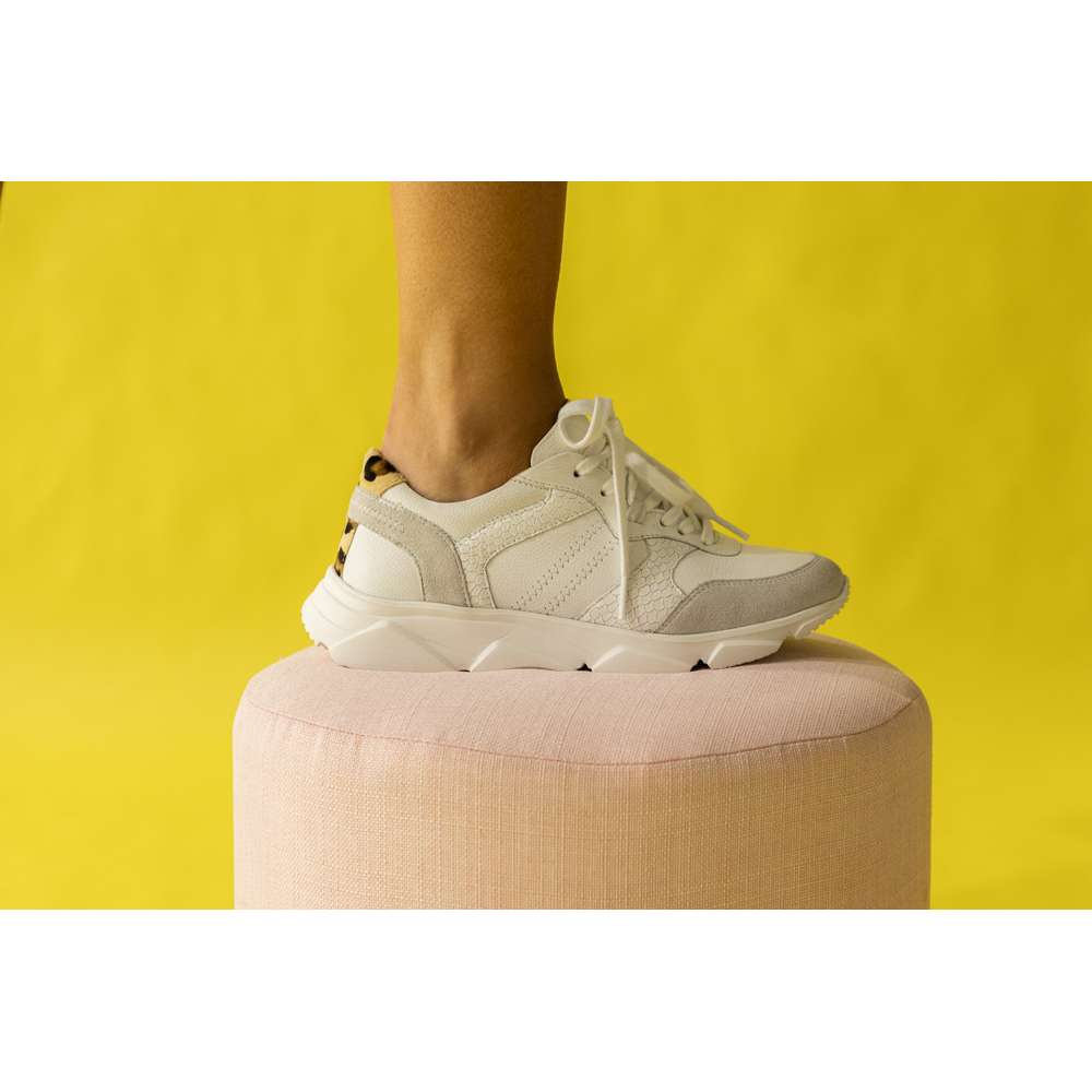 Chloe Casual Sneaker - White