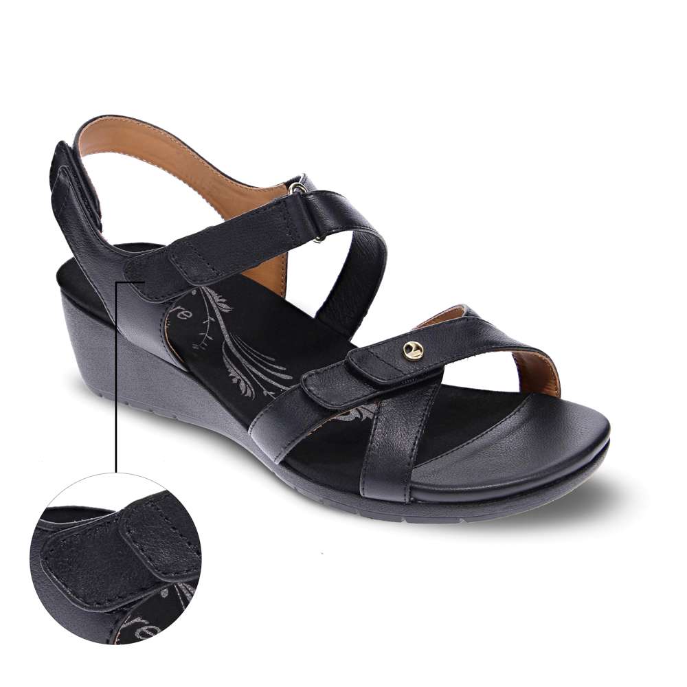 Casablanca Wedge - Black French
