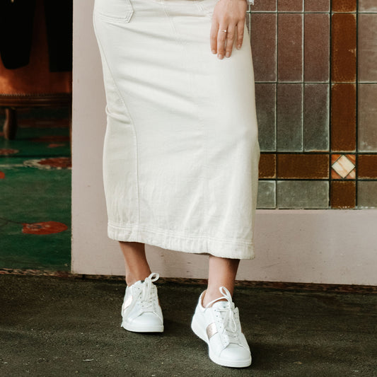 Lifestyle image for Brooklyn Casual Sneaker - White